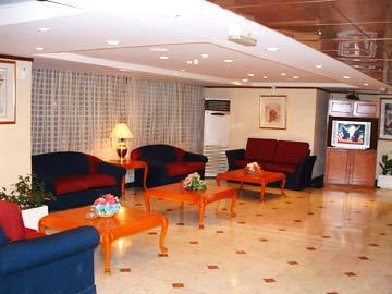 London Crown 2 Hotel Apartments Dubai Buitenkant foto