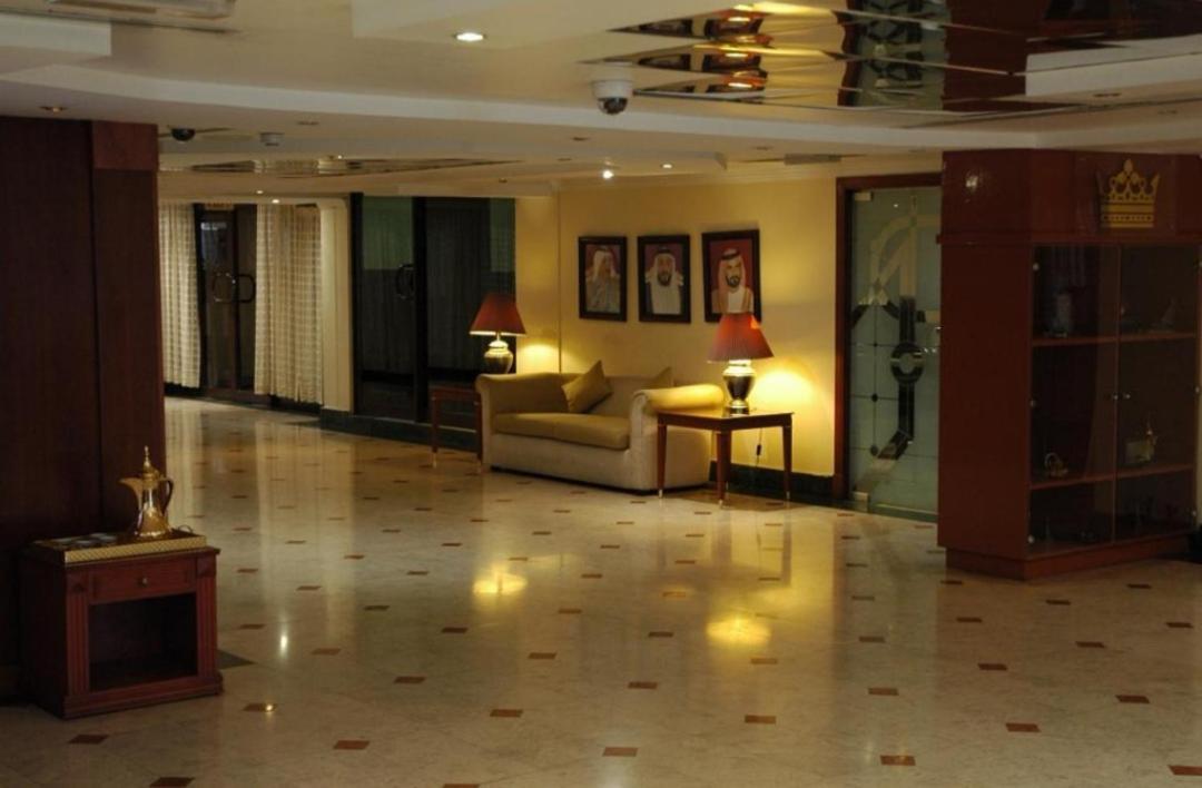 London Crown 2 Hotel Apartments Dubai Buitenkant foto